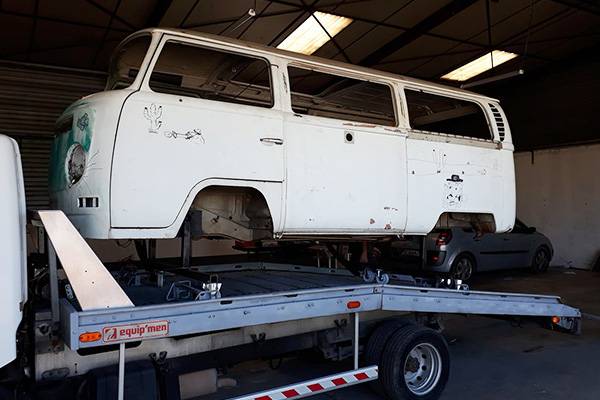 T2J-Carrosserie -Peinture-et-restauration-de-véhicules-