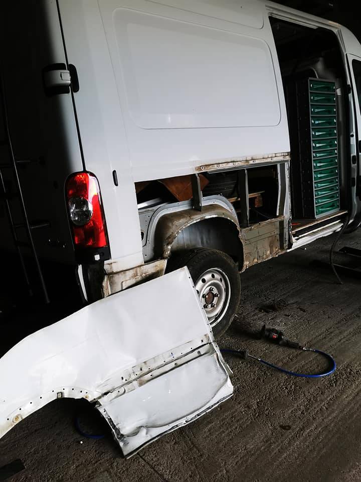 RENAULT MASTER - Carrosserie T2J - 10