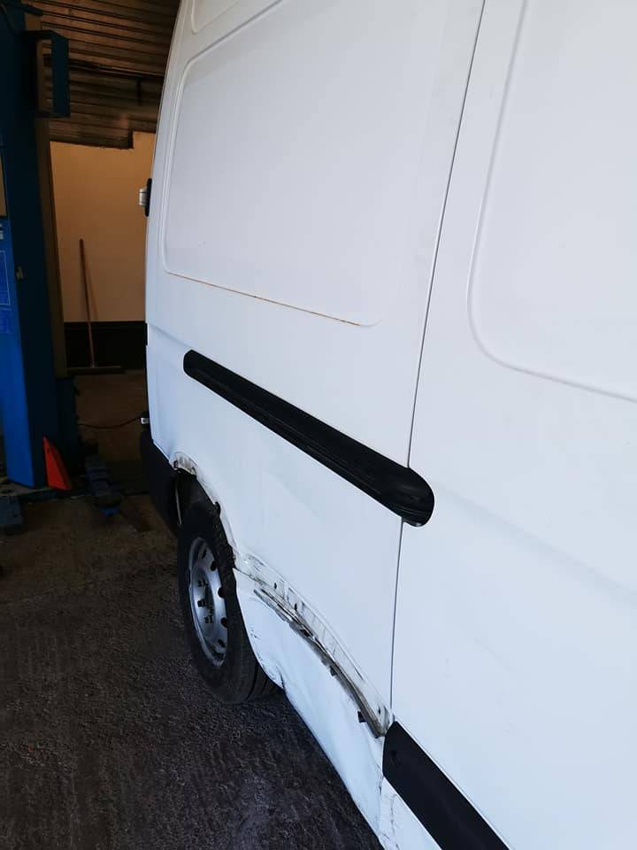 RENAULT MASTER - Carrosserie T2J - 11