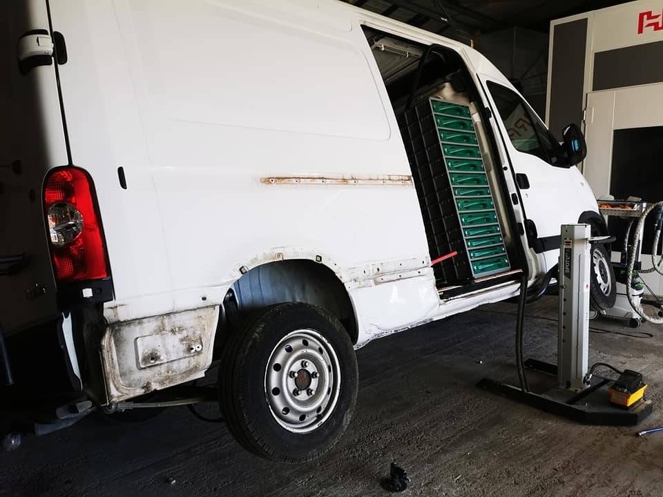 RENAULT MASTER - Carrosserie T2J - 12